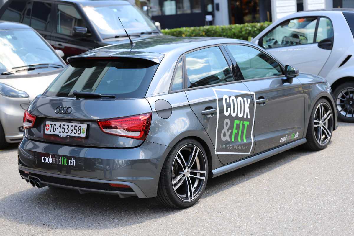 Fahrzeugbeschriftung - COOK & FIT
