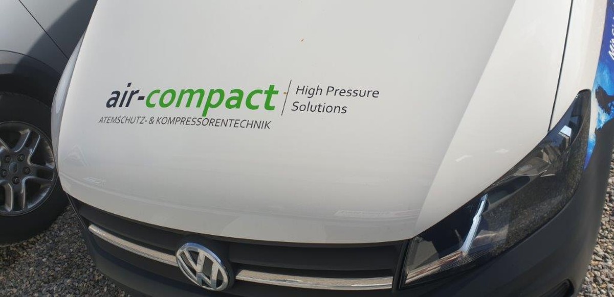 Fahrzeugbeschriftung - air-compact