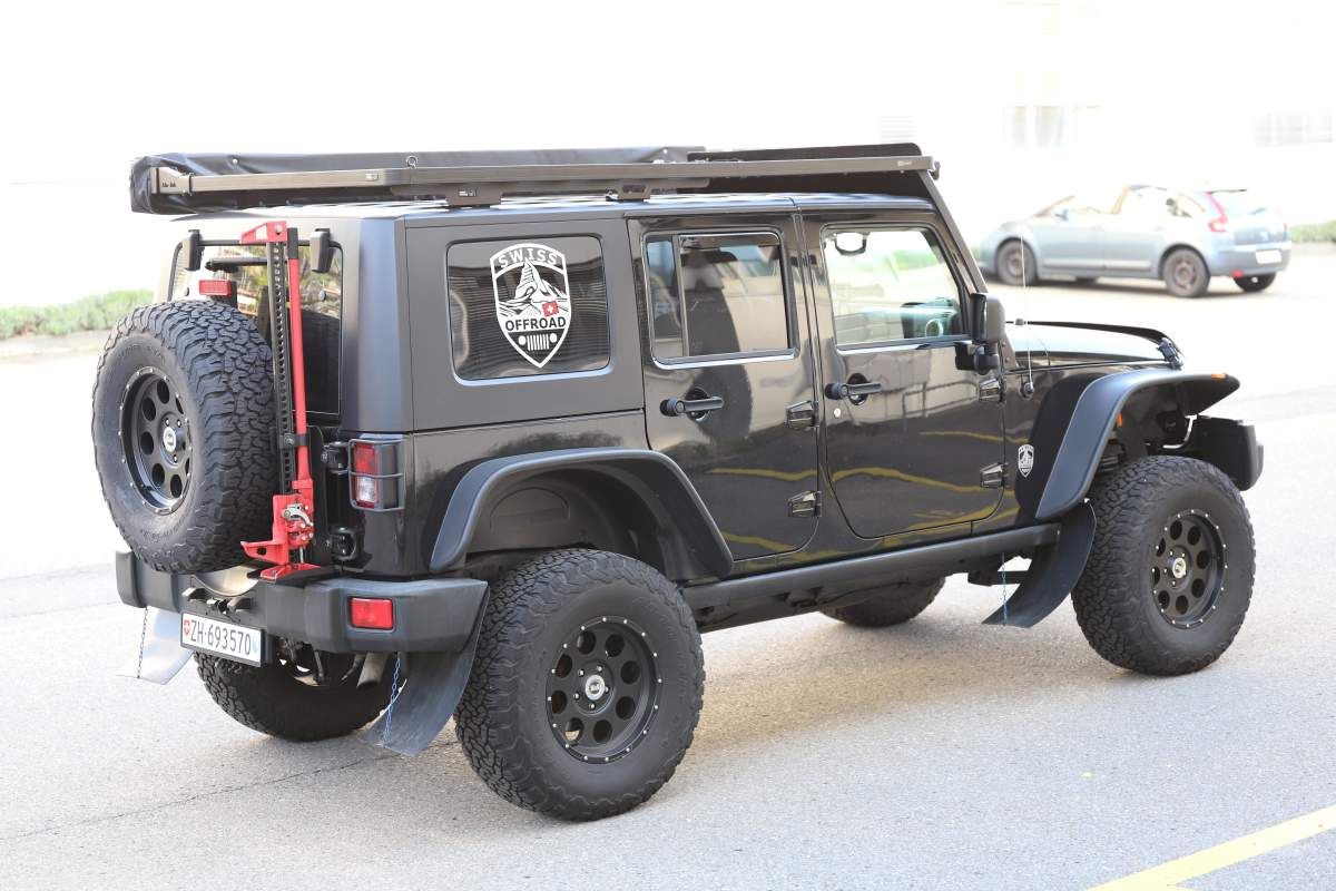 Fahrzeugbeschriftung Swiss Offroad